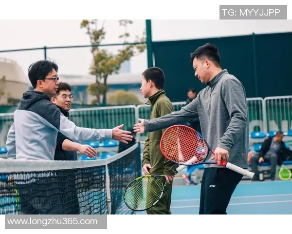 刘强的网球人生深度对话探讨运动与商业的交融与启示