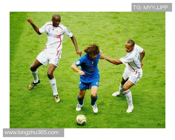 金卡足球明星盘点他们的辉煌成就与传奇故事一览