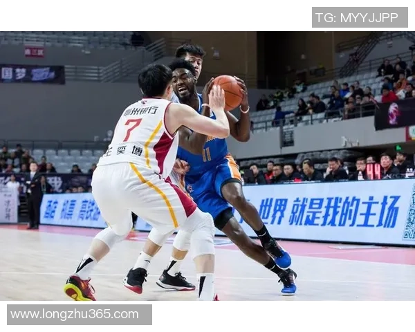 重庆篮球队强势领跑总决赛积分榜以65分稳居第一